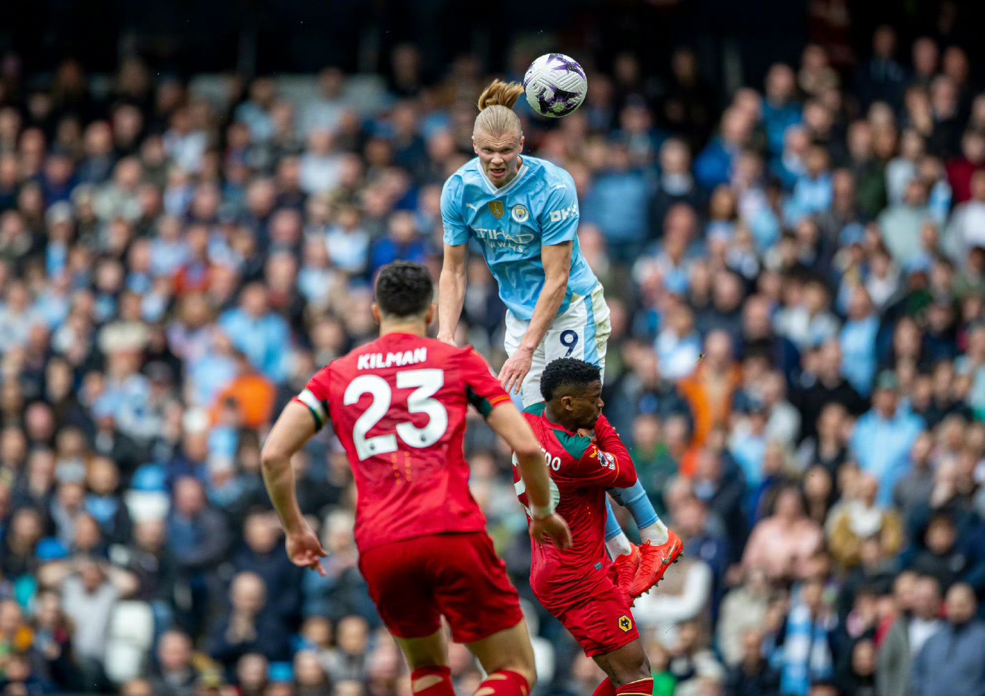 哈兰德迎来五赛季高光表现，皇家马德里球迷沸腾！