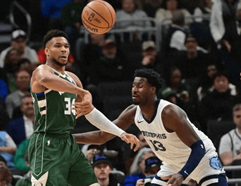 字母哥爆冷击败皇家马德里，回归赛场引爆全场！